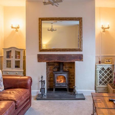 הוילה Charming 2 Bed House In Tewkesbury Centre מראה חיצוני תמונה