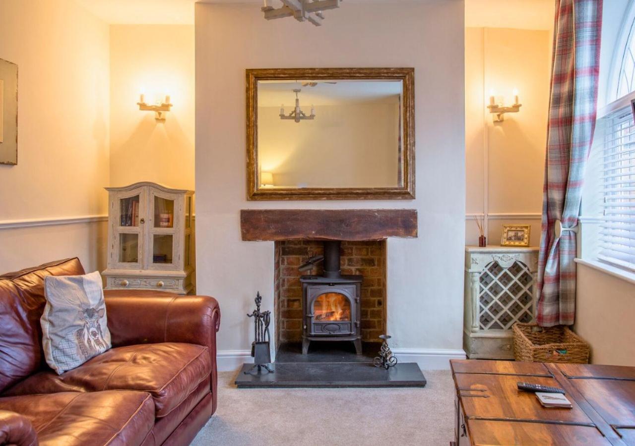 הוילה Charming 2 Bed House In Tewkesbury Centre מראה חיצוני תמונה