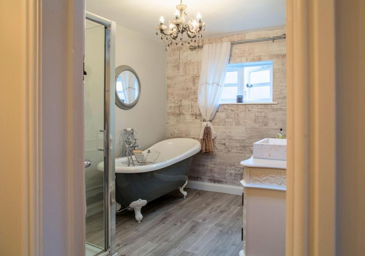 הוילה Charming 2 Bed House In Tewkesbury Centre מראה חיצוני תמונה
